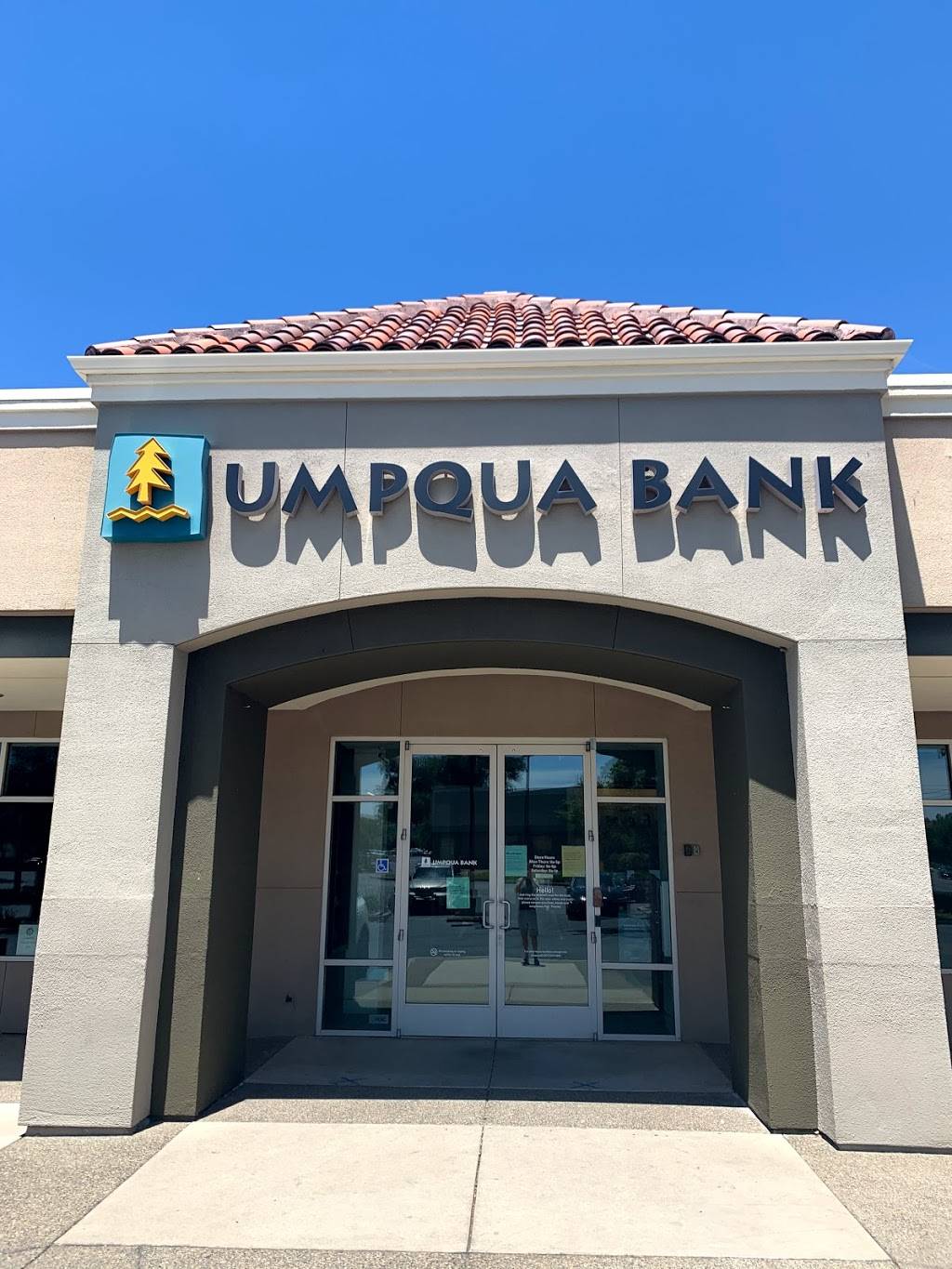 Umpqua Bank | 7921 Walerga Rd, Antelope, CA 95843, USA | Phone: (916) 745-7100