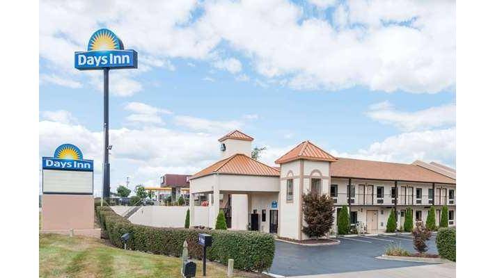 Days Inn by Wyndham Lexington Southeast | 5575 Athens Boonesboro Rd, Lexington, KY 40509, USA | Phone: (859) 263-3100