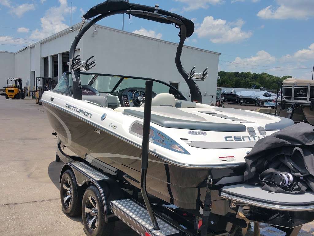 Tracker Boating Center | 14908 I-45 North Freeway, Houston, TX 77090, USA | Phone: (281) 209-0900