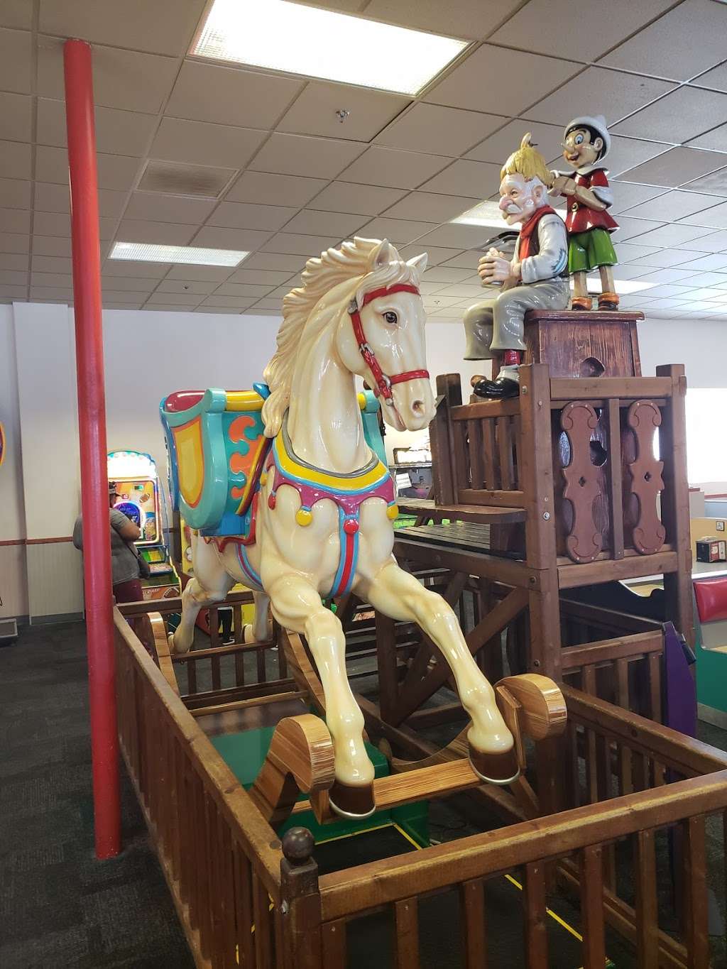 Chuck E. Cheeses | 16920 Prairie Ave, Torrance, CA 90504, USA | Phone: (310) 542-7779