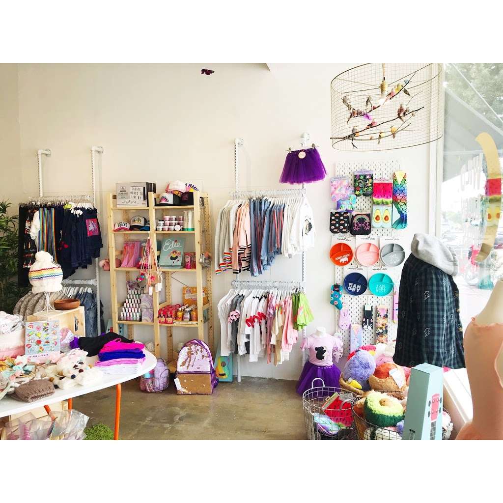 Wild Moon Kids | 1740 Ocean Park Blvd C, Santa Monica, CA 90405, USA | Phone: (310) 868-1509