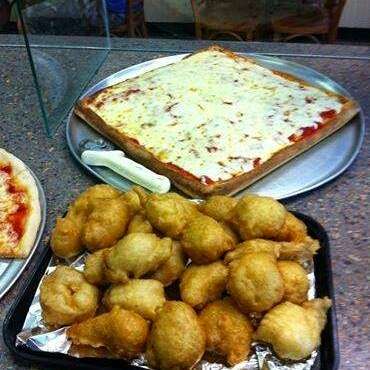 Knockout Pizza | 60 Chambers Bridge Rd, Lakewood, NJ 08701, USA | Phone: (732) 363-3000