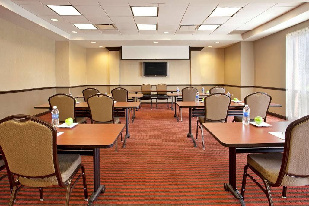 Hyatt Place Across From Universal Orlando Resort™ | 5976 Caravan Ct, Orlando, FL 32819, USA | Phone: (407) 351-0627