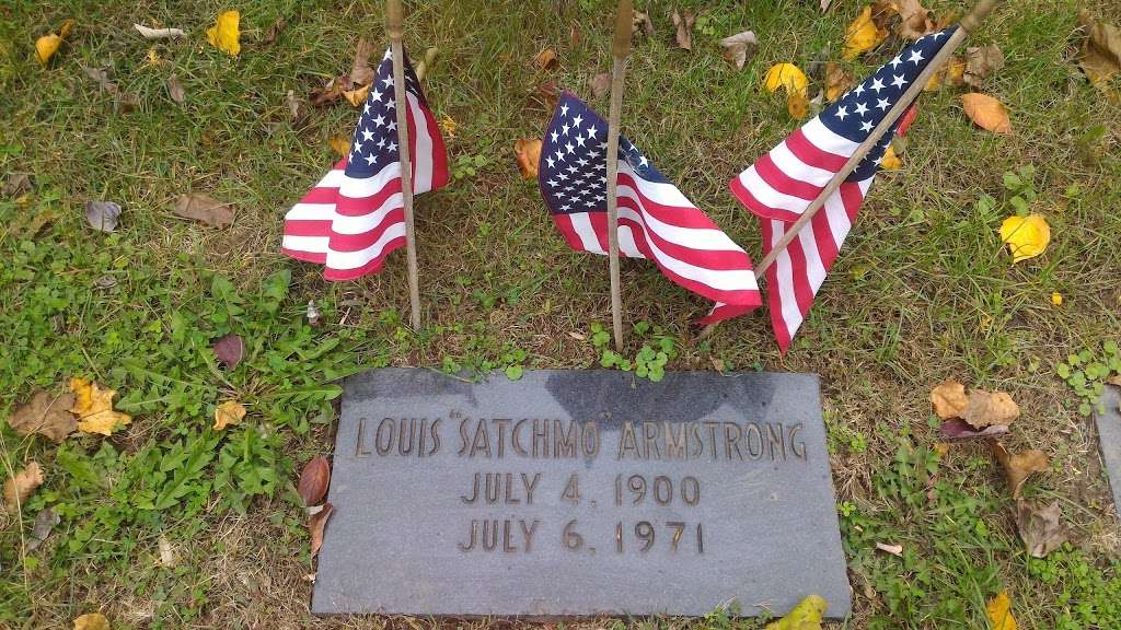 Louis Armstrong Grave | Unnamed Road, Flushing, NY 11358, USA