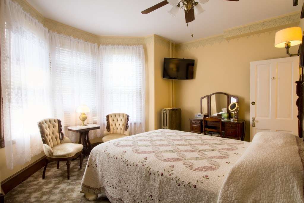 Albert Stevens Inn | 127 Myrtle Ave, Cape May, NJ 08204 | Phone: (609) 884-4717