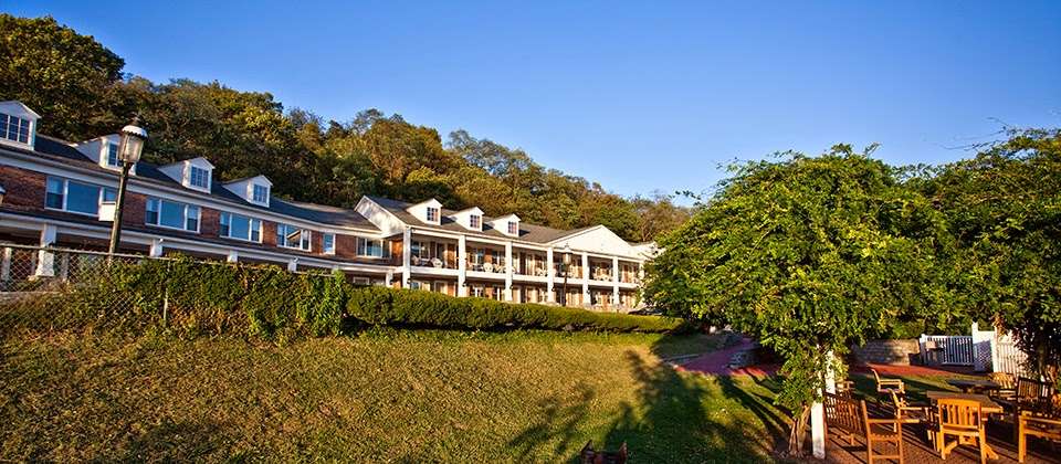 Inn On The Hudson | 634 Main St, Peekskill, NY 10566, USA | Phone: (914) 739-1500