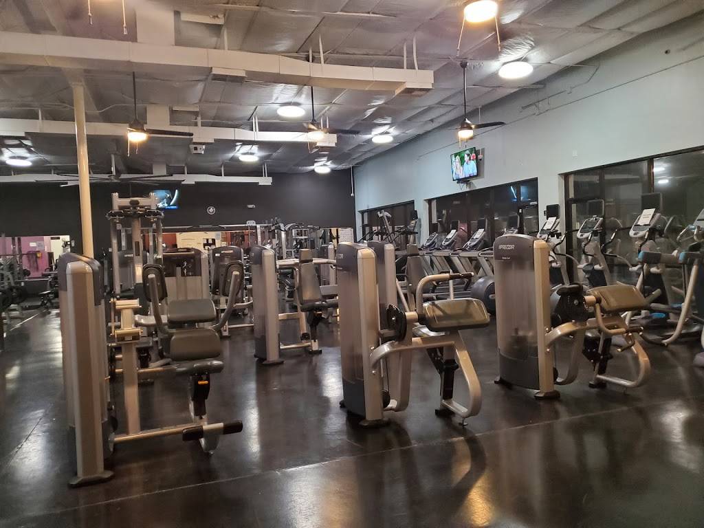 Anytime Fitness | 1900 Amy Sue Dr, El Paso, TX 79936, USA | Phone: (915) 500-9940