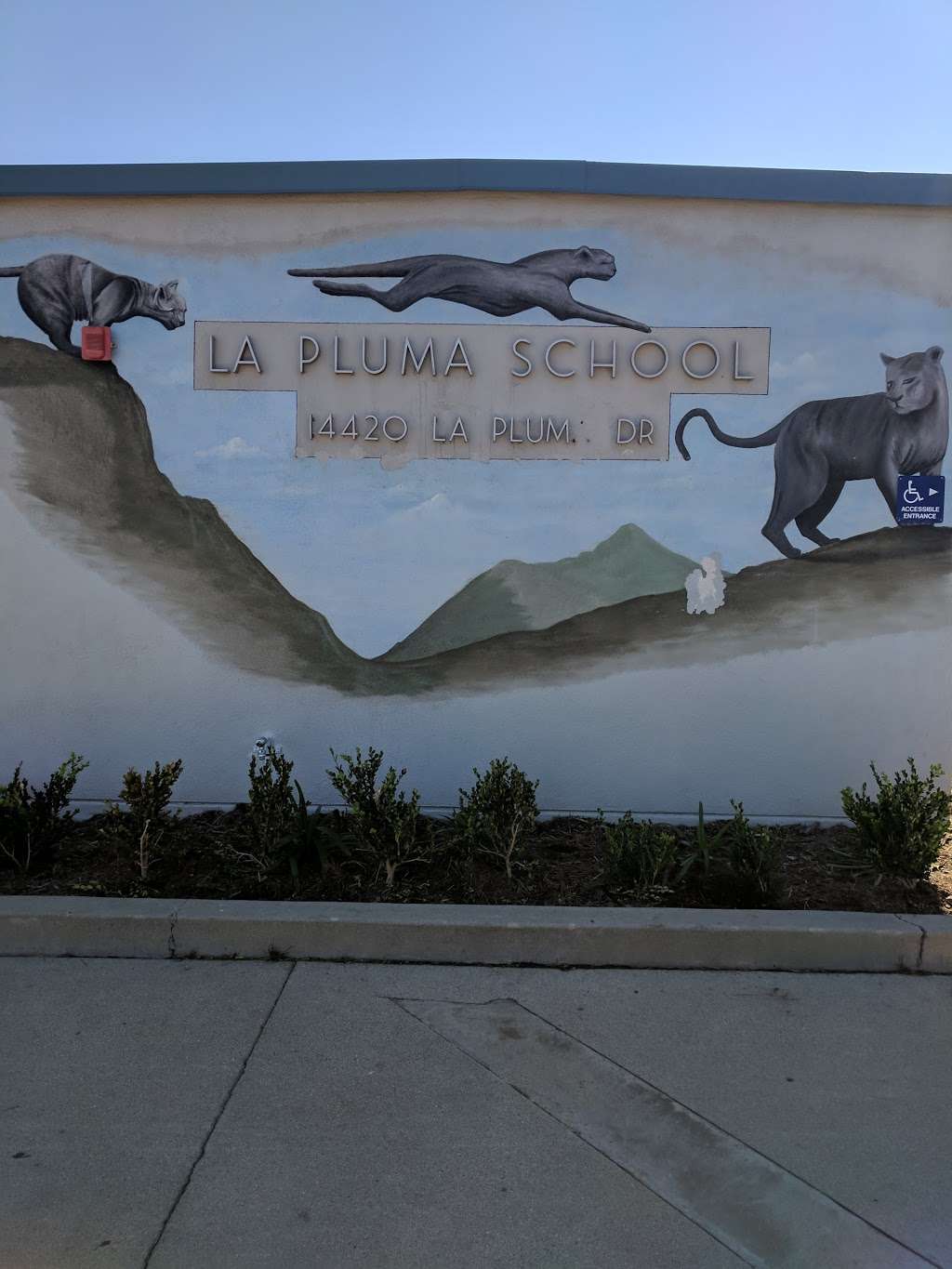 La Pluma Elementary School | 14420 La Pluma Dr, La Mirada, CA 90638 | Phone: (562) 943-7104