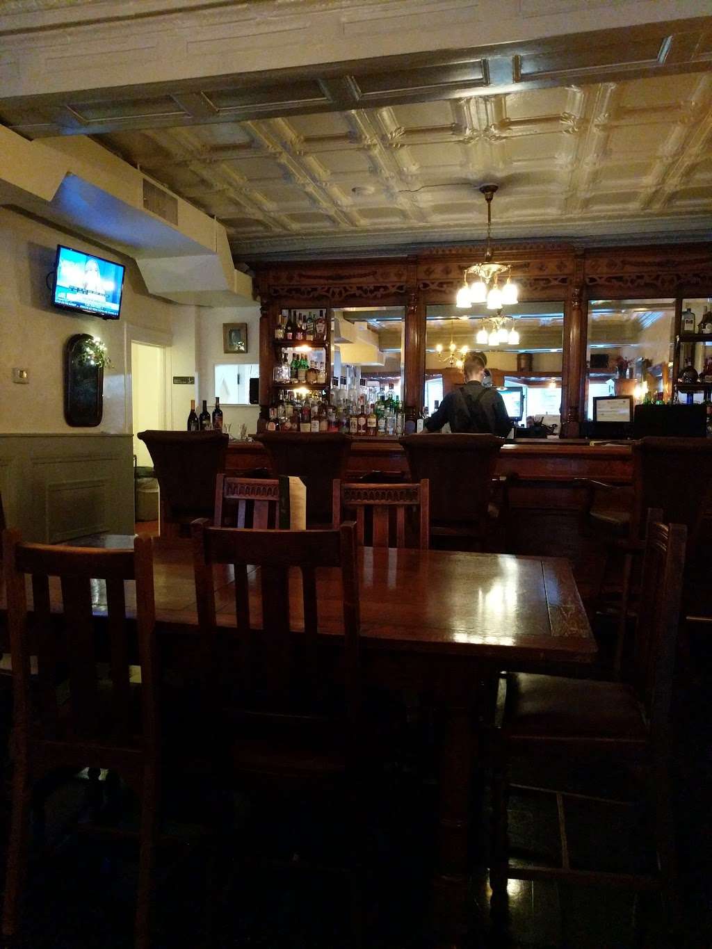 James Buchanan Pub & Restaurant | 15 N Main St, Mercersburg, PA 17236, USA | Phone: (717) 328-0011