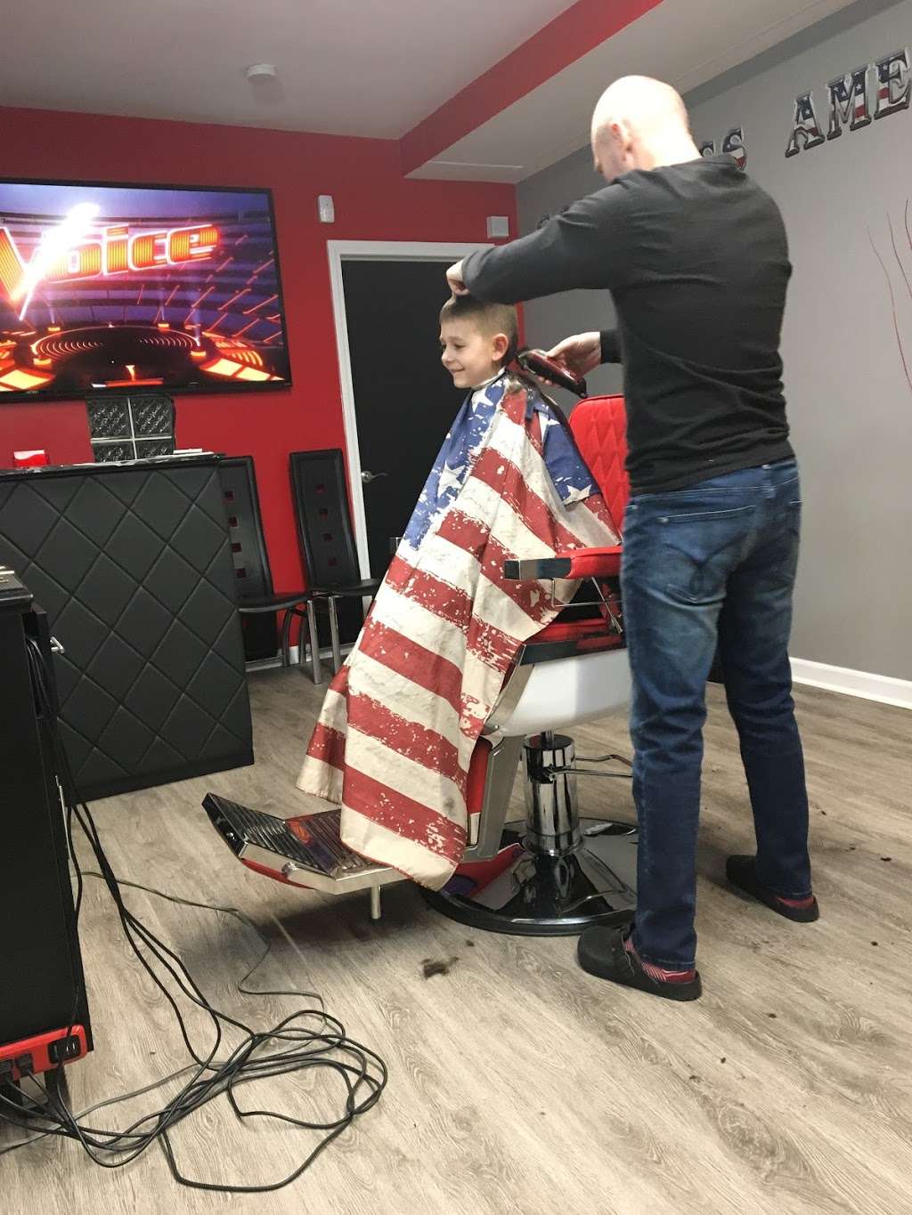 Geos European Barber Shop | 8043 N Milwaukee Ave, Niles, IL 60714, USA | Phone: (847) 208-1464