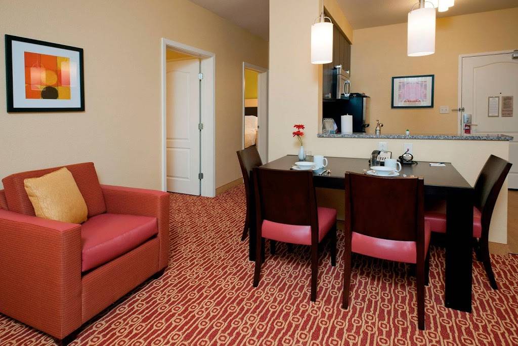 TownePlace Suites by Marriott Nashville Airport | 2700 Elm Hill Pike, Nashville, TN 37214 | Phone: (615) 232-3830