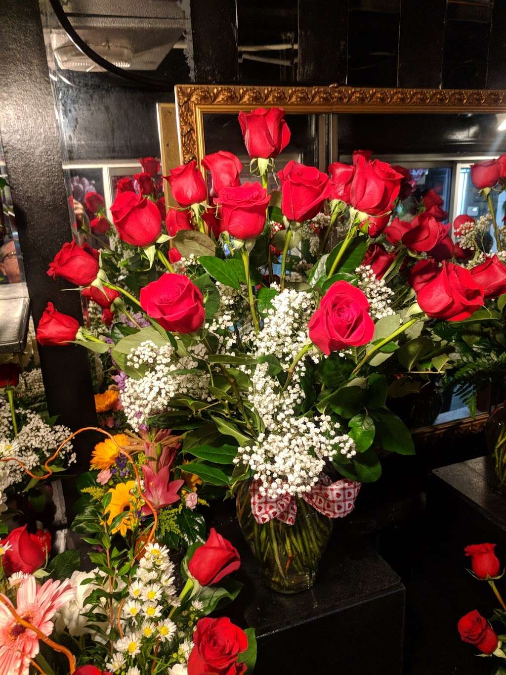 Urban Florist | 710 N Mountain Ave, Ontario, CA 91762 | Phone: (909) 395-5533