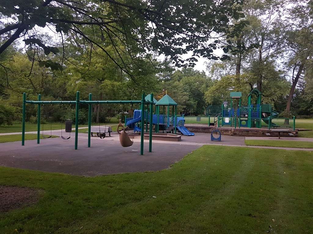 Sleepy Hollow Park | 1821 Maplewood Ln, Glenview, IL 60025, USA | Phone: (847) 724-5670