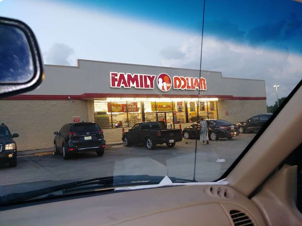 Family Dollar | 5615 Airport Blvd, Houston, TX 77048, USA | Phone: (713) 738-3691