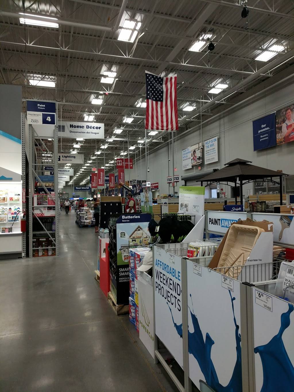 Lowes Home Improvement | 4960 Roe Blvd, Roeland Park, KS 66205, USA | Phone: (913) 261-1040