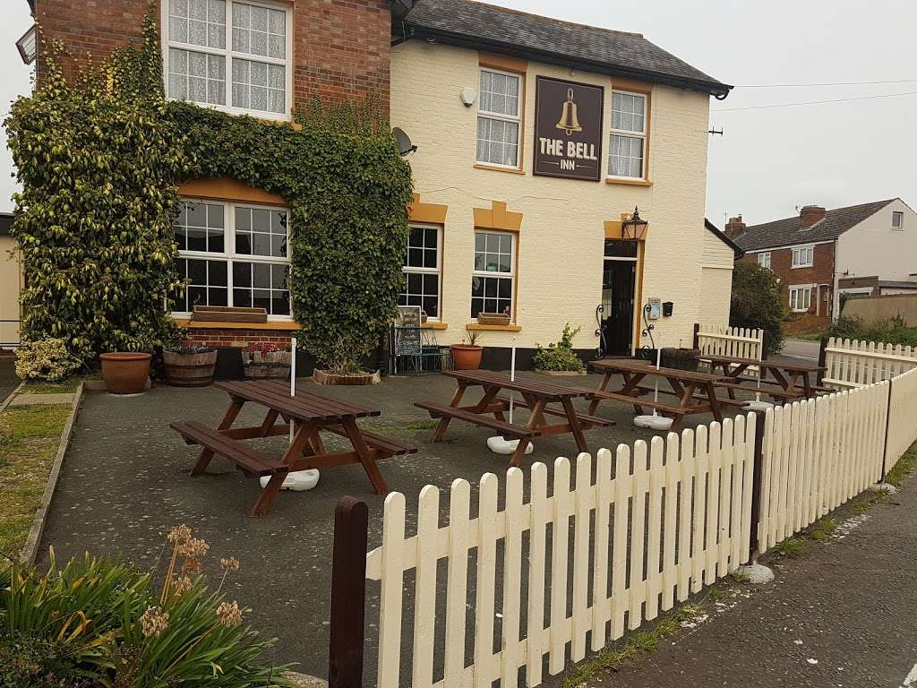 The Bell Inn | Three Elm Ln, Tonbridge TN11 0BD, UK | Phone: 01732 851748