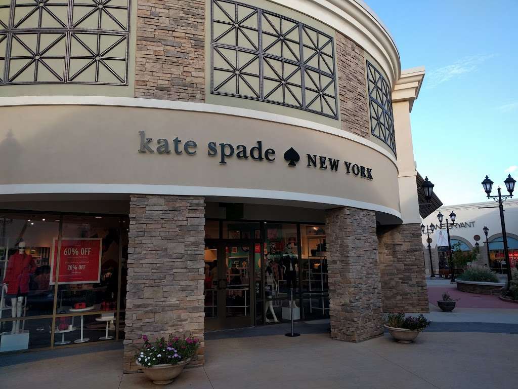kate spade new york | 5416 New Fashion Way #815, Charlotte, NC 28278, USA | Phone: (704) 504-1199