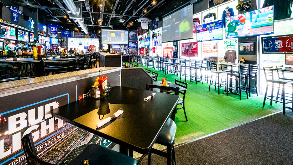 1st and 10 Sports Bar & Grill | 507 Danbury Rd, New Milford, CT 06776, USA | Phone: (860) 354-1800