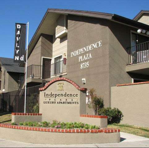 Independence Plaza | 8735 Independence Ave, Canoga Park, CA 91304 | Phone: (818) 341-7567