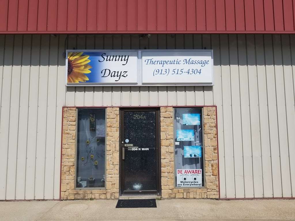 Sunny Dayz Therapeutic Massage | 204 N Main St, Lansing, KS 66043, USA | Phone: (913) 515-4304