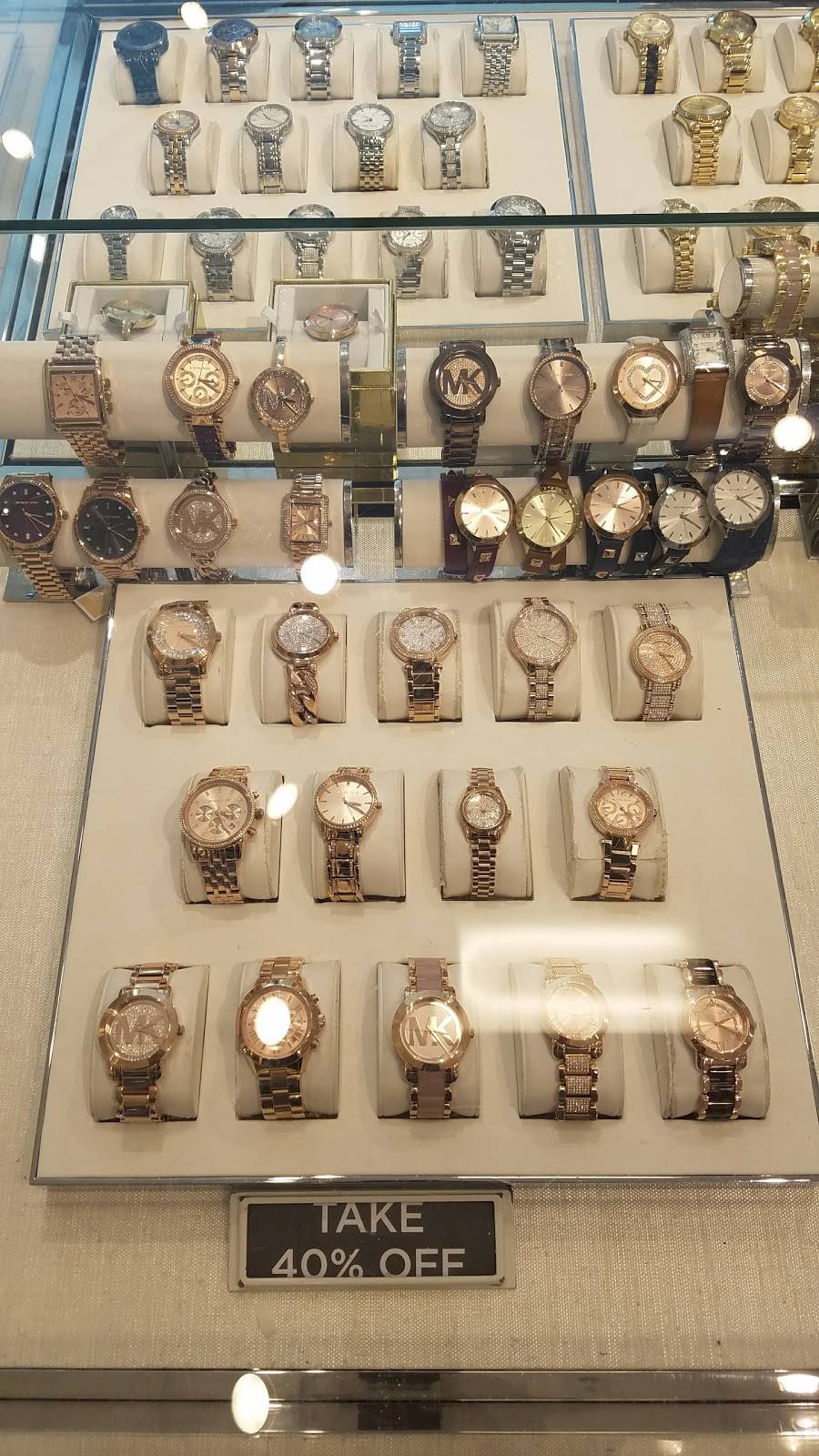 Michael Kors Outlet | 2950 West, I-20 Suite 710, Grand Prairie, TX 75052, USA | Phone: (972) 522-7793