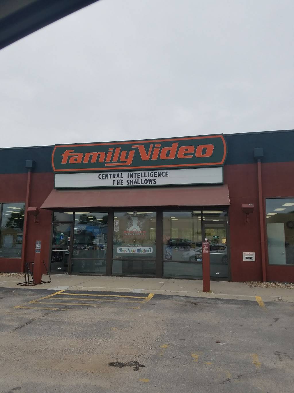 Family Video | 709 Galvin Rd S, Bellevue, NE 68005 | Phone: (402) 292-0047