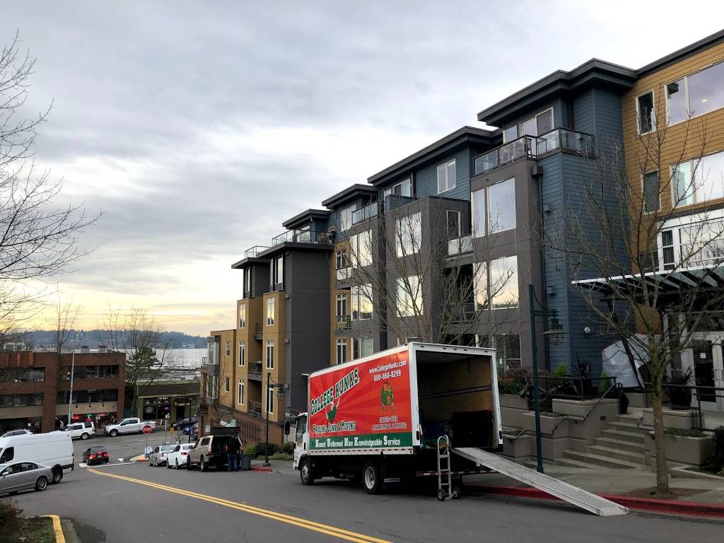 College Hunks Hauling Junk and Moving | 4229 W Marginal Way SW, Seattle, WA 98106, USA | Phone: (206) 800-8922