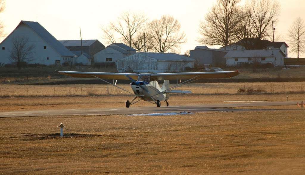 Gardner Municipal Airport | 31905 W 175th St, Gardner, KS 66030, USA | Phone: (913) 856-0914