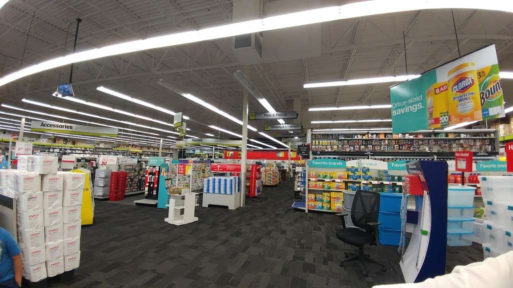 Staples | 6960 N 5th St, North Las Vegas, NV 89084, USA | Phone: (702) 399-2431