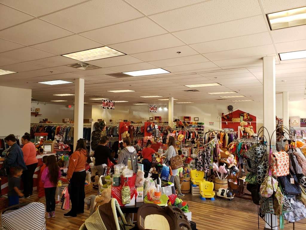 Buckaroos Upscale Resale for Boys and Girls | 3635 N Belt Line Rd, Sunnyvale, TX 75182, USA | Phone: (214) 377-9427