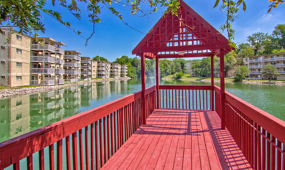 Lakeshore Drive Apartment Homes | 1 E Lake Shore Dr, Cincinnati, OH 45237 | Phone: (877) 886-6873