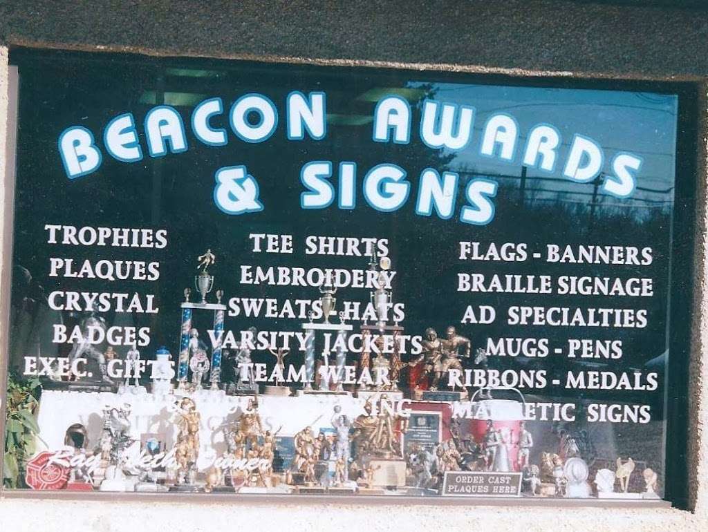 Beacon Awards & Signs of Middletown | 285 NJ-35, Red Bank, NJ 07701, USA | Phone: (732) 747-9588