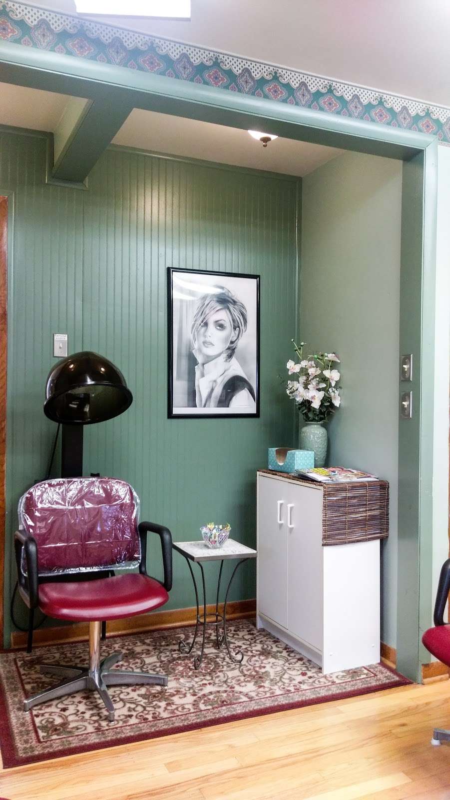 Karen Martin Family Hair Salon | 8832, 2035 Wayne Rd, Chambersburg, PA 17202 | Phone: (717) 264-5111