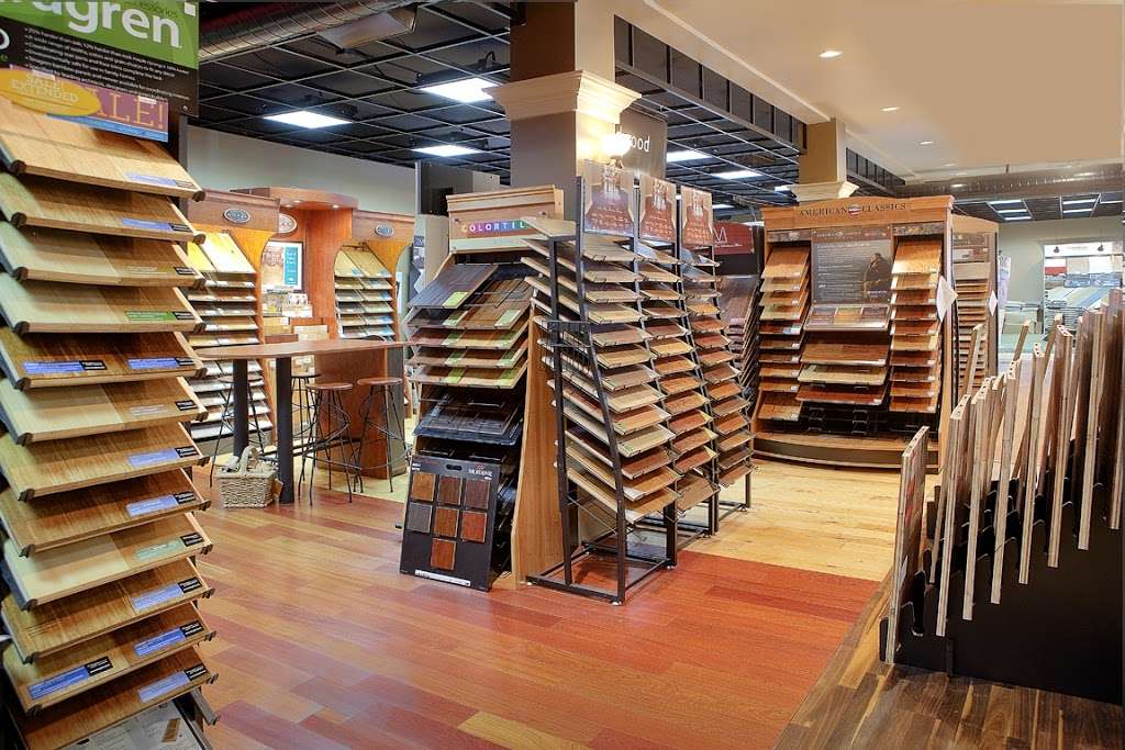 Carpet Town | 1350 WI-100, West Allis, WI 53214, USA | Phone: (414) 774-2220