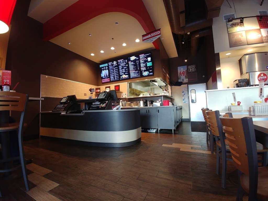 Smashburger | 5 S Morehall Rd Ste 400, Malvern, PA 19355, USA | Phone: (484) 318-8572