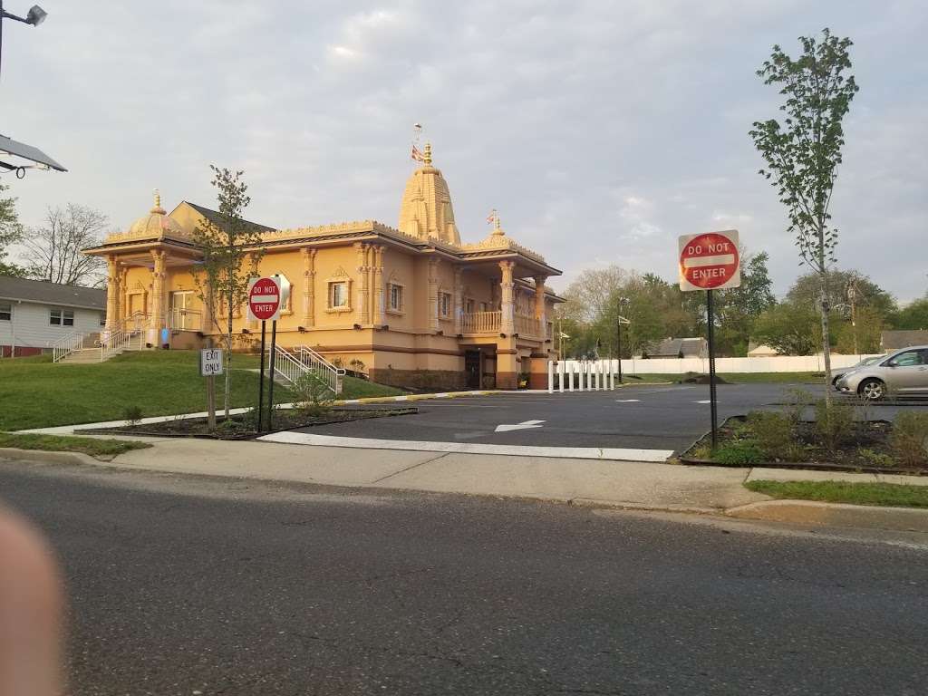 SMVS Shri Swaminarayan Mandir | 99 Burnt Mill Rd, Cherry Hill, NJ 08003, USA | Phone: (856) 673-3633