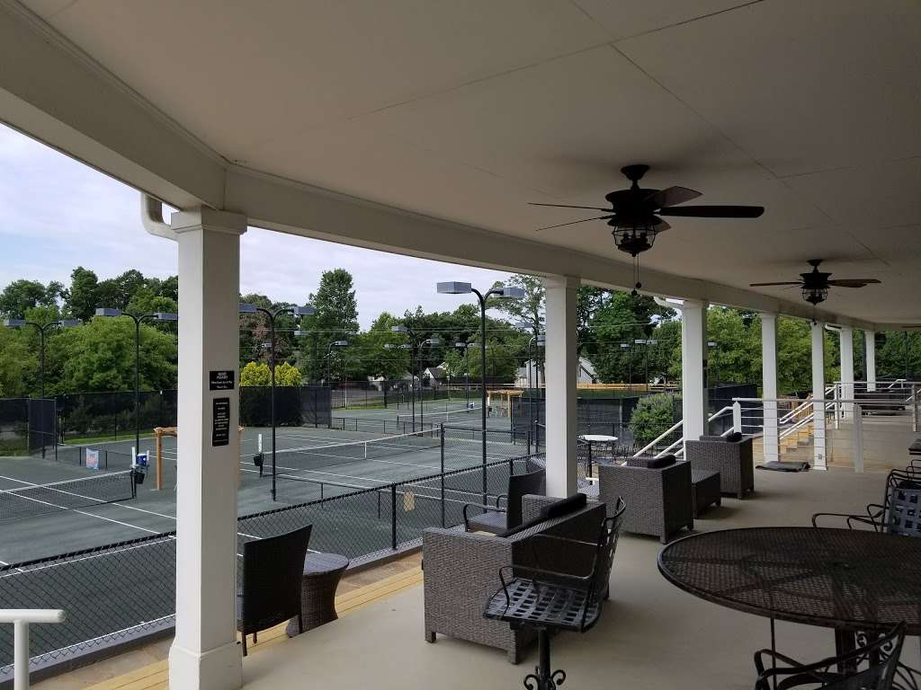 Charlotte Racquet Club North | 9300 Browne Rd, Charlotte, NC 28269, USA | Phone: (704) 947-7770