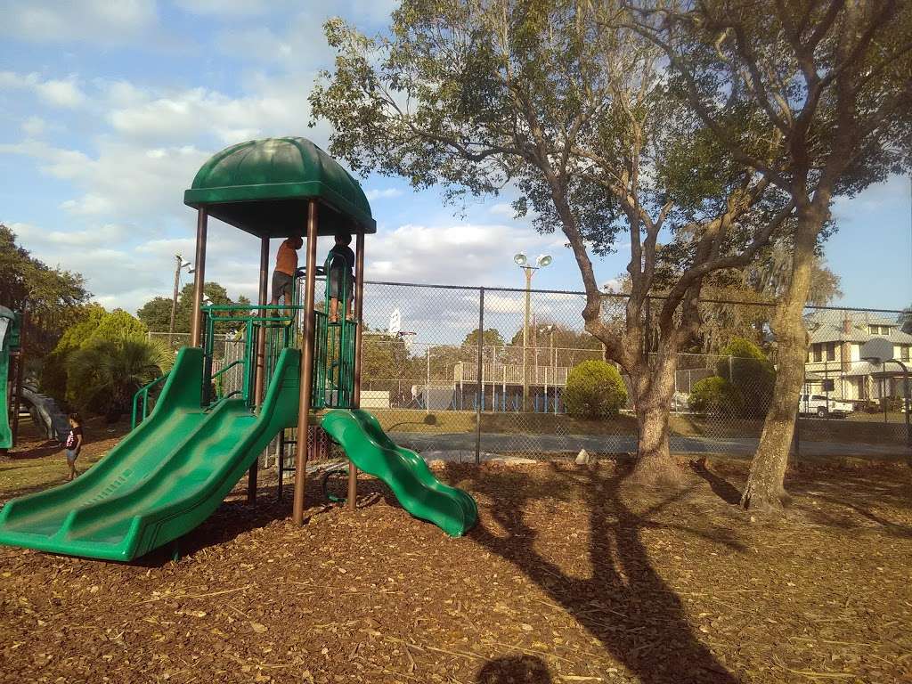 Lake David Park | 450 S Lake Ave, Groveland, FL 34736, USA | Phone: (352) 429-2141