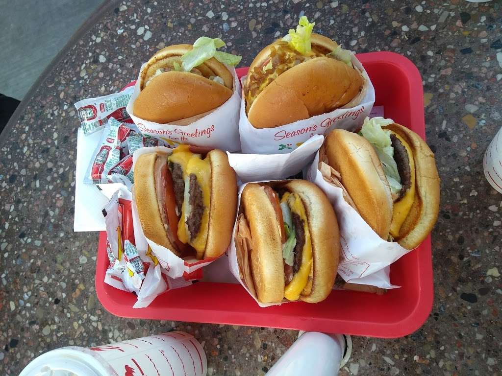 In-N-Out Burger | 7009 Sunset Blvd, Los Angeles, CA 90028, USA | Phone: (800) 786-1000