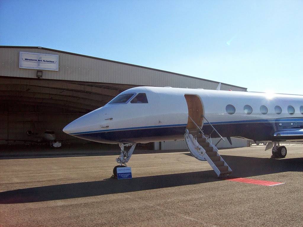 Western Jet Aviation | 1880 Gentry Way, Reno, NV 89502, USA | Phone: (775) 825-3900