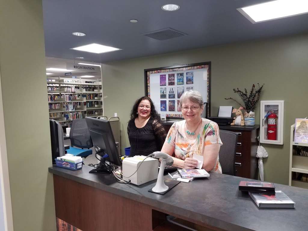 Friendswood Public Library | 416 S Friendswood Dr, Friendswood, TX 77546, USA | Phone: (281) 482-7135