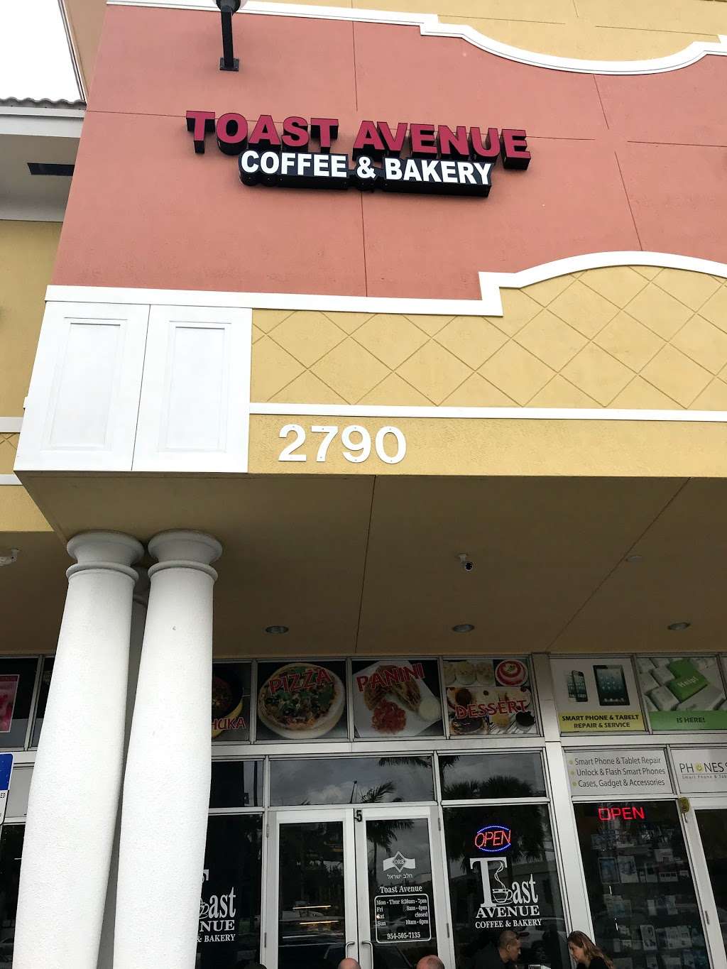 Toast Avenue Coffee & Bakery | 2790 Stirling Rd, Hollywood, FL 33020, USA | Phone: (954) 505-7135