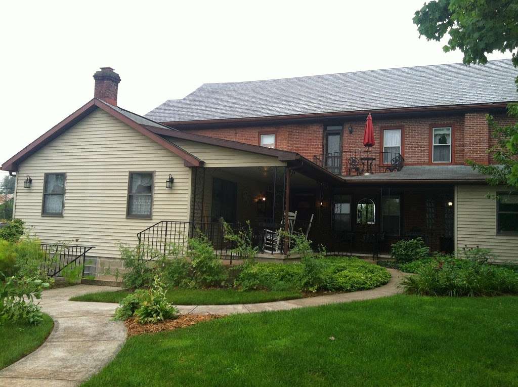 After Eight Bed & Breakfast | 2942 Lincoln Hwy E, Gordonville, PA 17529, USA | Phone: (717) 687-3664
