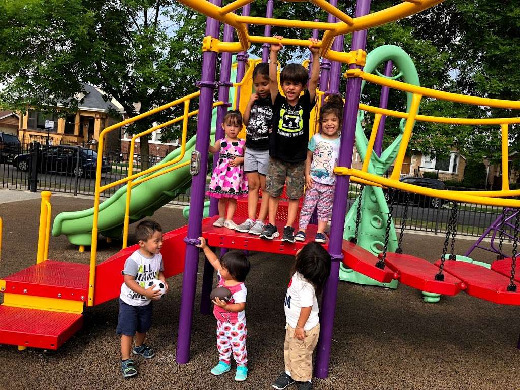 Jugando se Aprende Home Daycare | 3447 W 59th Pl, Chicago, IL 60629 | Phone: (773) 647-7442