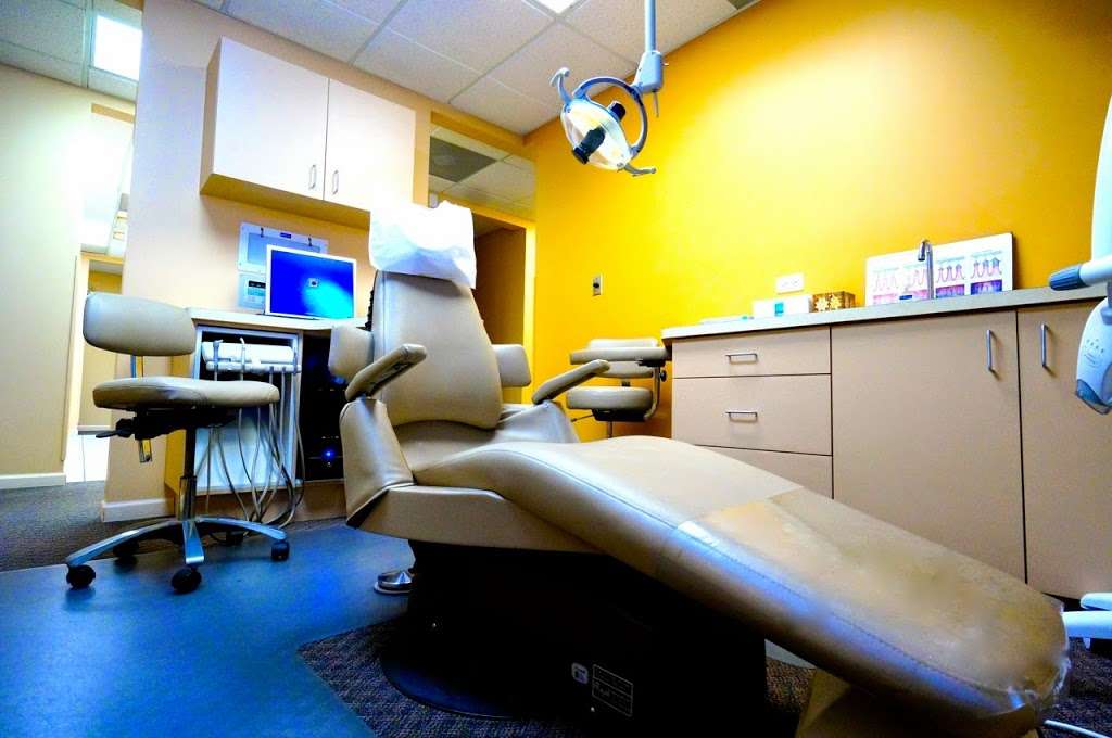 1st Family Dental of La Grange Park | 1103 E 31st St, La Grange Park, IL 60526 | Phone: (708) 579-5824