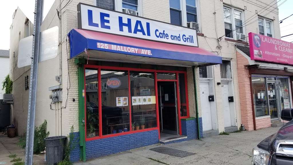 Le Hai Cafe & Grill | 125 Mallory Ave, Jersey City, NJ 07304, USA | Phone: (201) 706-2401
