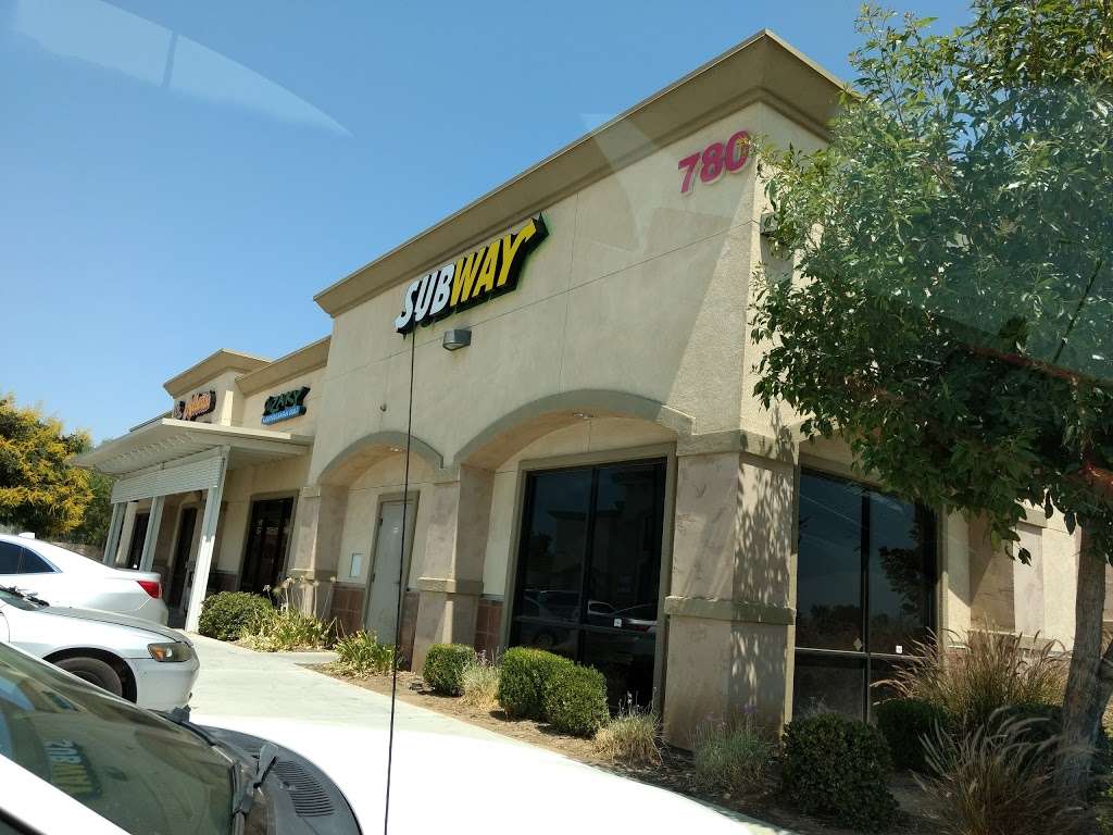 Subway | 780 E Ramona Expy, Perris, CA 92571, USA | Phone: (951) 657-4663