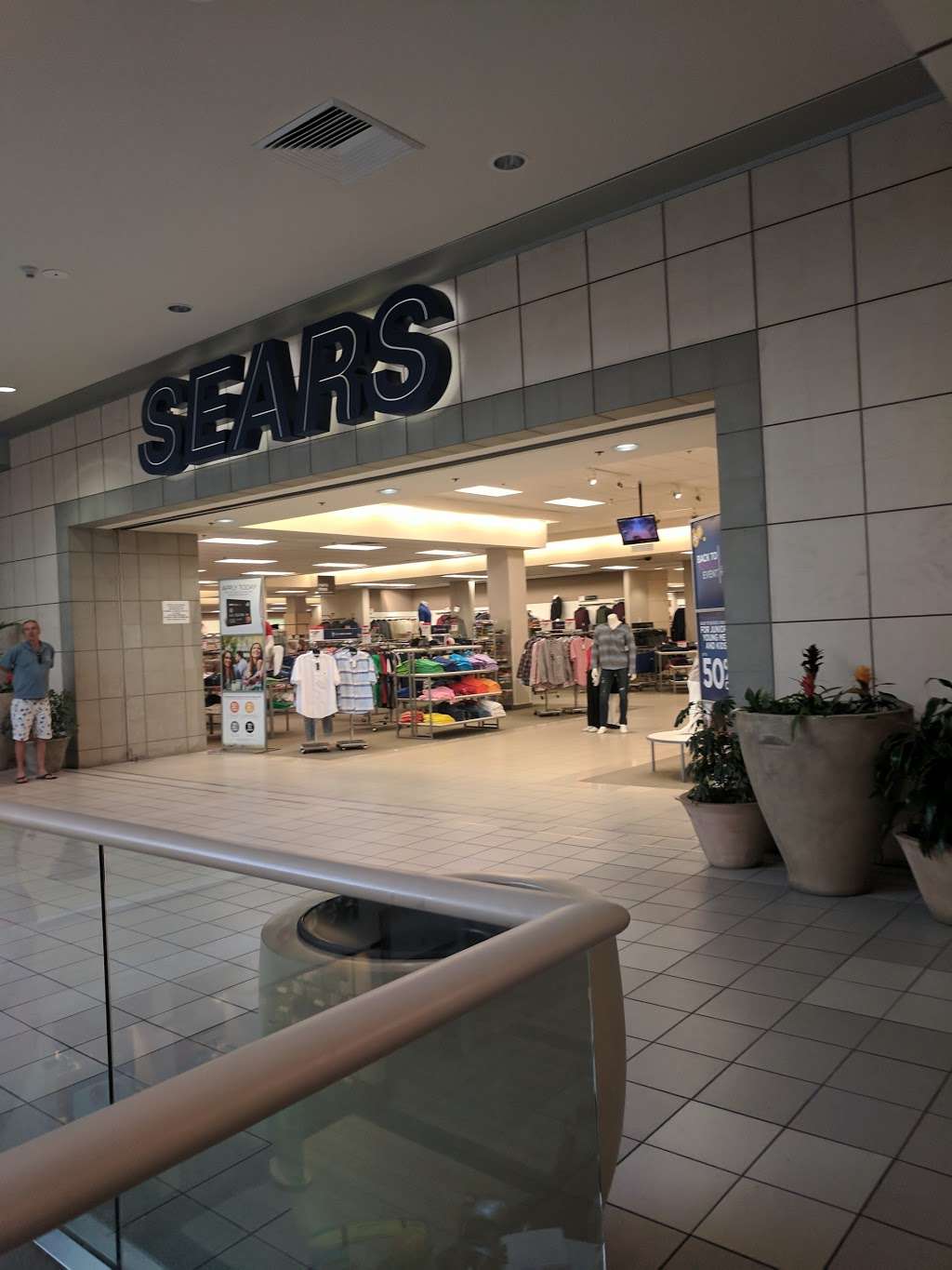 Sears | 3295 E Main St, Ventura, CA 93003, USA | Phone: (805) 477-3200