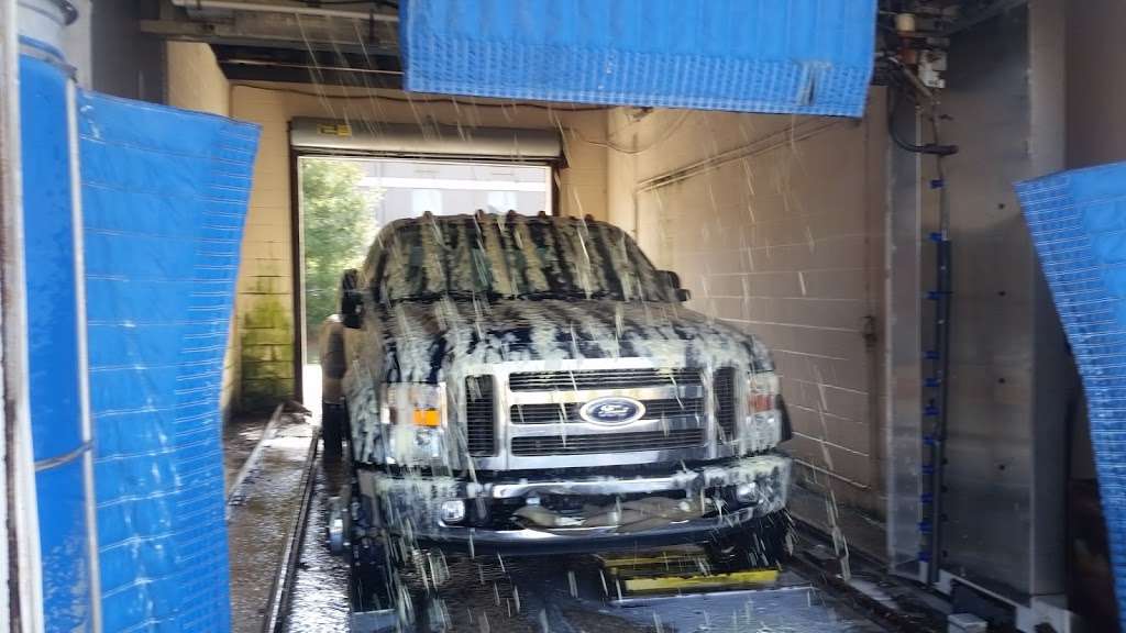 Whale of a Wash Car Wash and Laundromat | 104 Maddex Square Dr, Shepherdstown, WV 25443, USA | Phone: (304) 876-0088