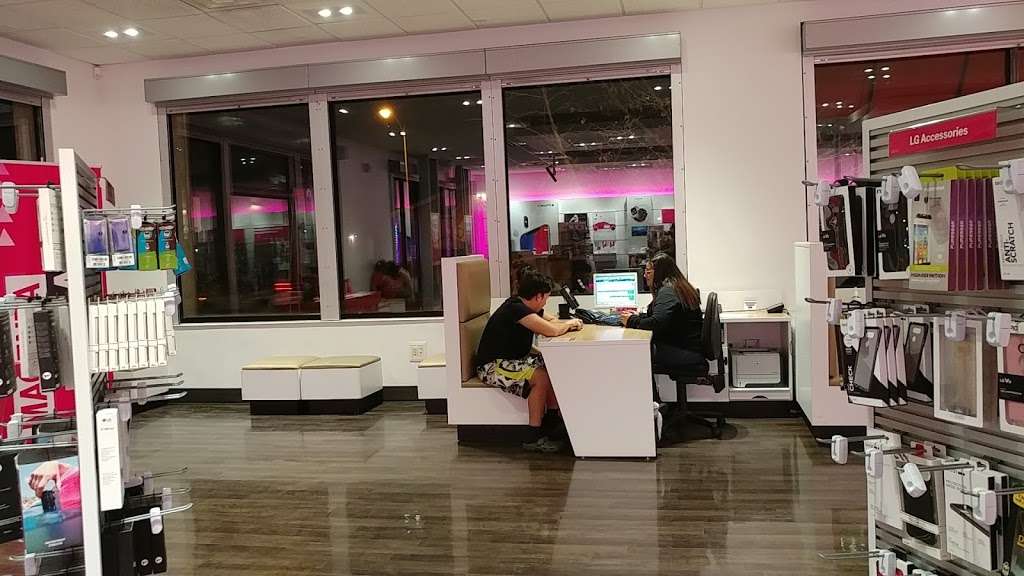 T-Mobile | 2685 S Eastern Ave Ste 100, Las Vegas, NV 89169 | Phone: (702) 432-6478